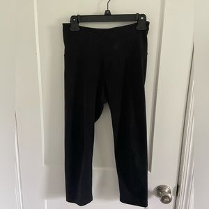 Old navy active capris size medium.